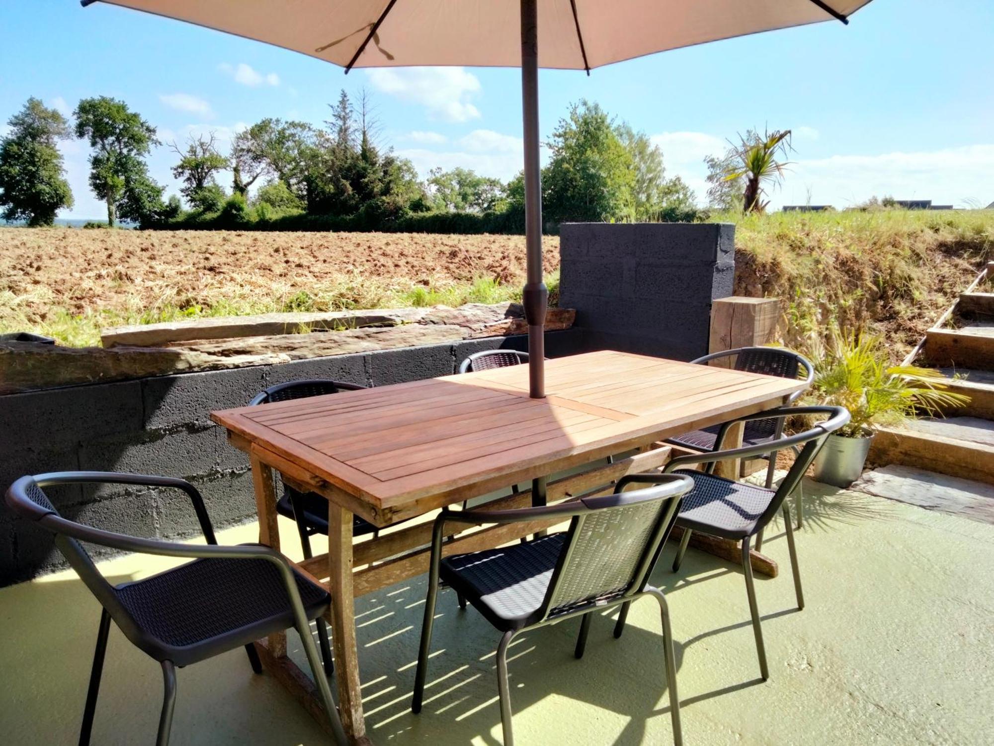 Gite 3 Chambres En Bord De Rance La Ville-ès-Nonais Exterior foto